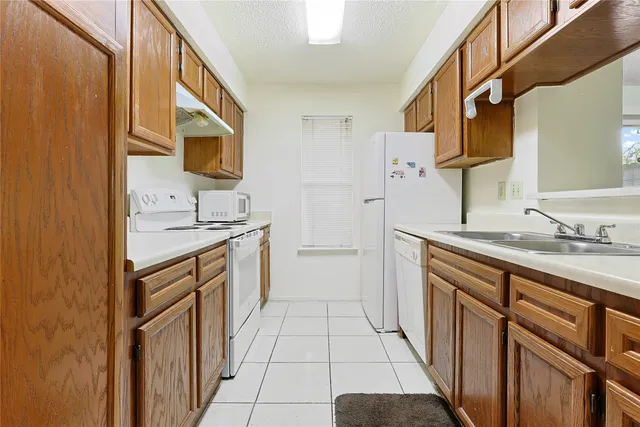 $99,000 | 10555 Turtlewood Court, Unit 2008, Houston, TX 77072