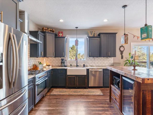 $700,000 | 13861 Happy Go Lucky Road Southwest, Pillager, MN 56473