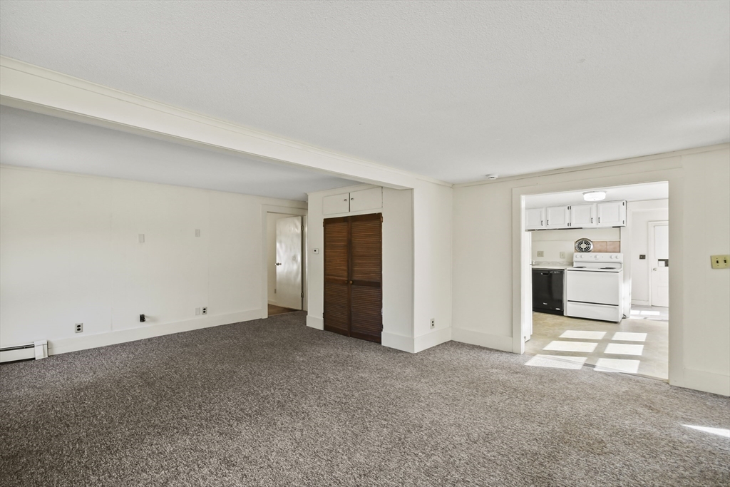 26 Brimfield Road Monson, MA 01057 - Photo 5 of 35