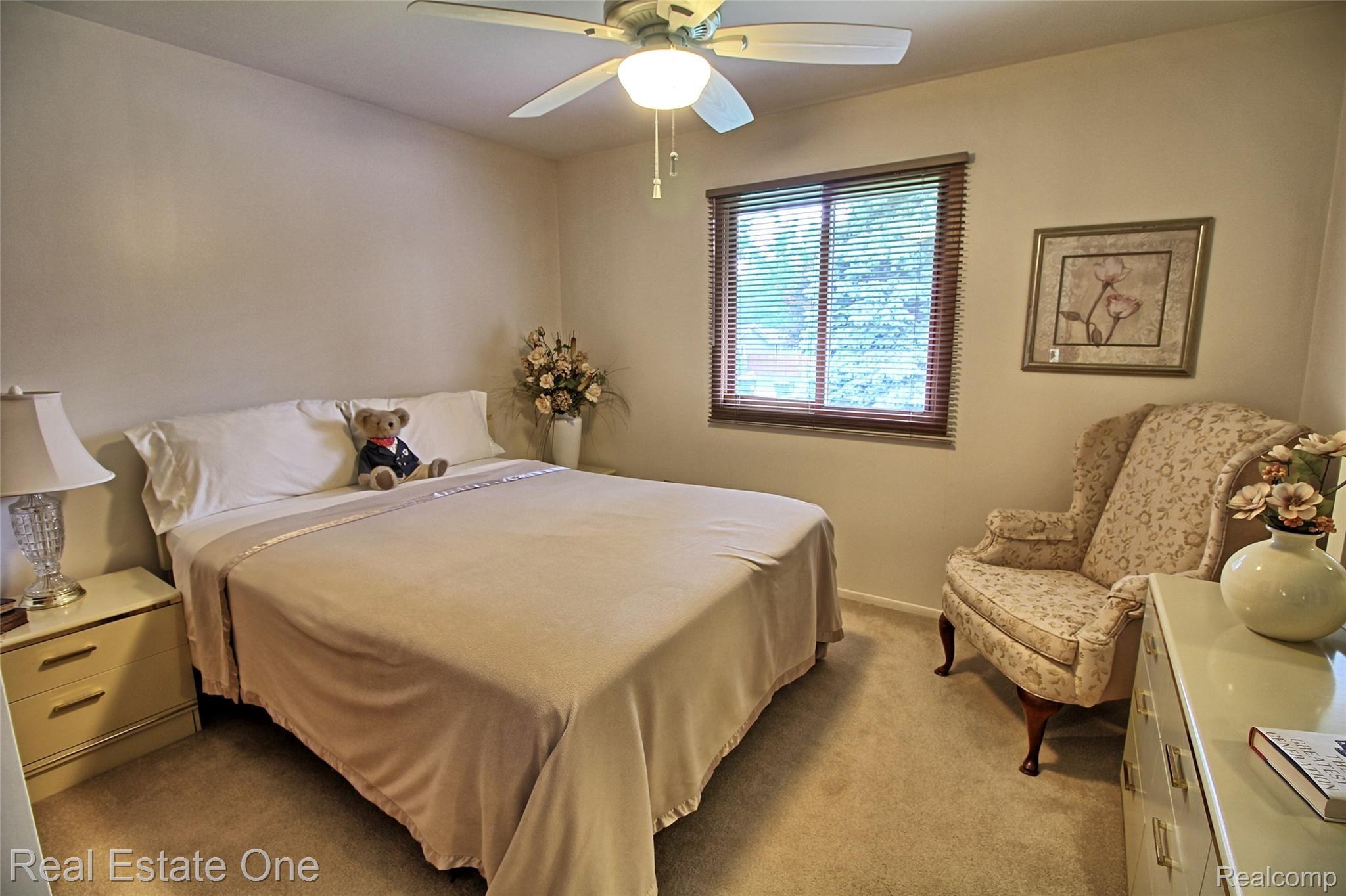 3641 Samuel Avenue Rochester, MI 48309 - Photo 12 of 19 Bedroom 2