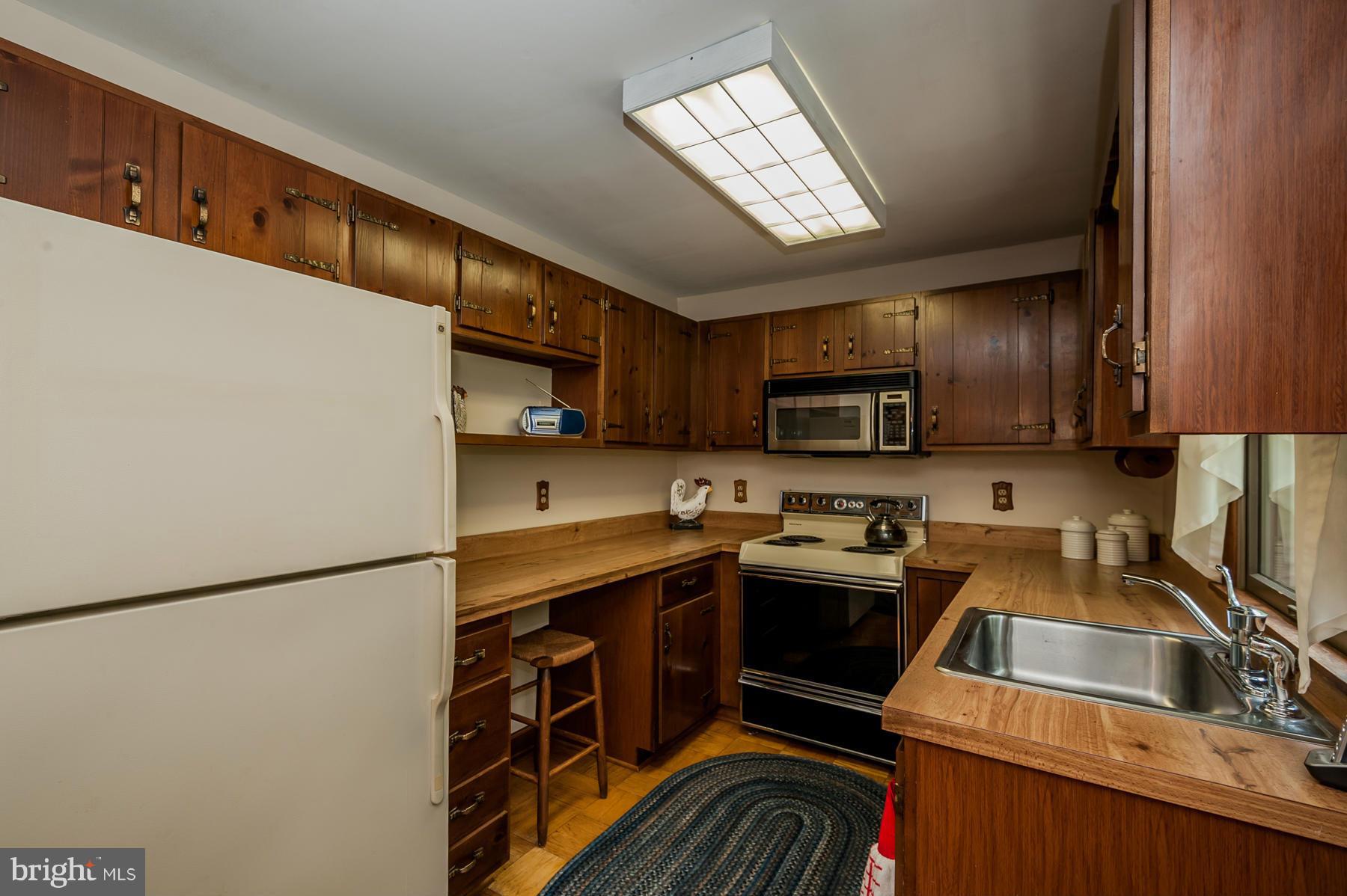 3904 Falls Run Road Randallstown, MD 21133 - Photo 5 of 21 Kitchen
