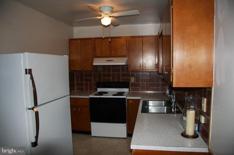 17005 Spielman Road Fairplay, MD 21733 - Photo 6 of 17 Kitchen
