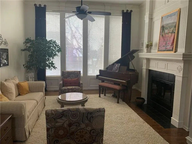 $650,000 | 14012 Parkhill Lane, Overland Park, KS 66221