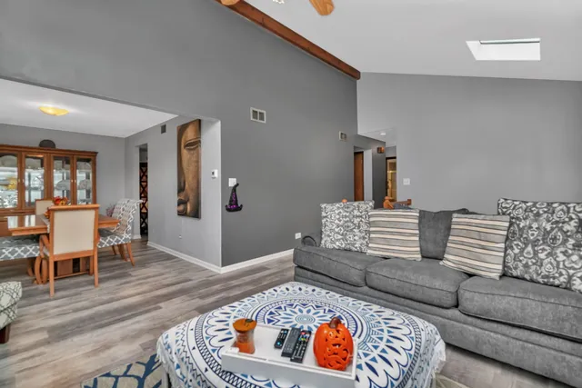 $390,000 | 13743 West Carefree Drive, Homer Glen, IL 60491