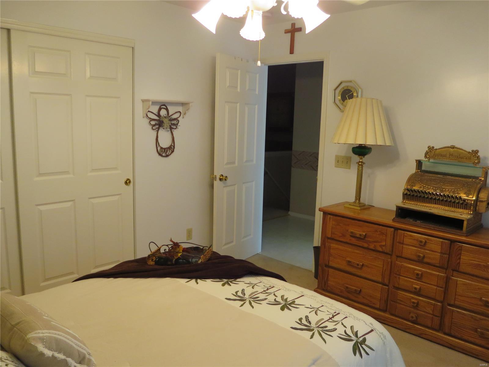 640 Lind Road St. Louis, MO 63125 - Photo 18 of 33 Gallery Image 18