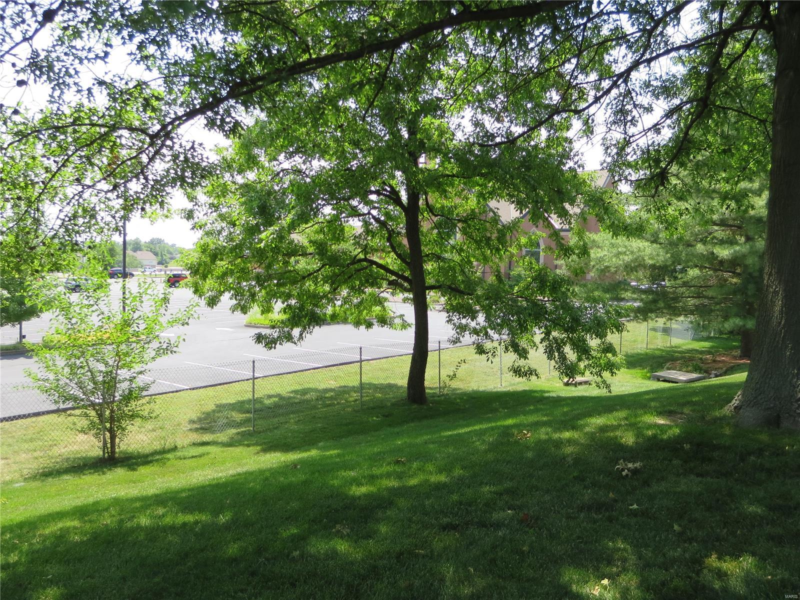 640 Lind Road St. Louis, MO 63125 - Photo 32 of 33 Gallery Image 32