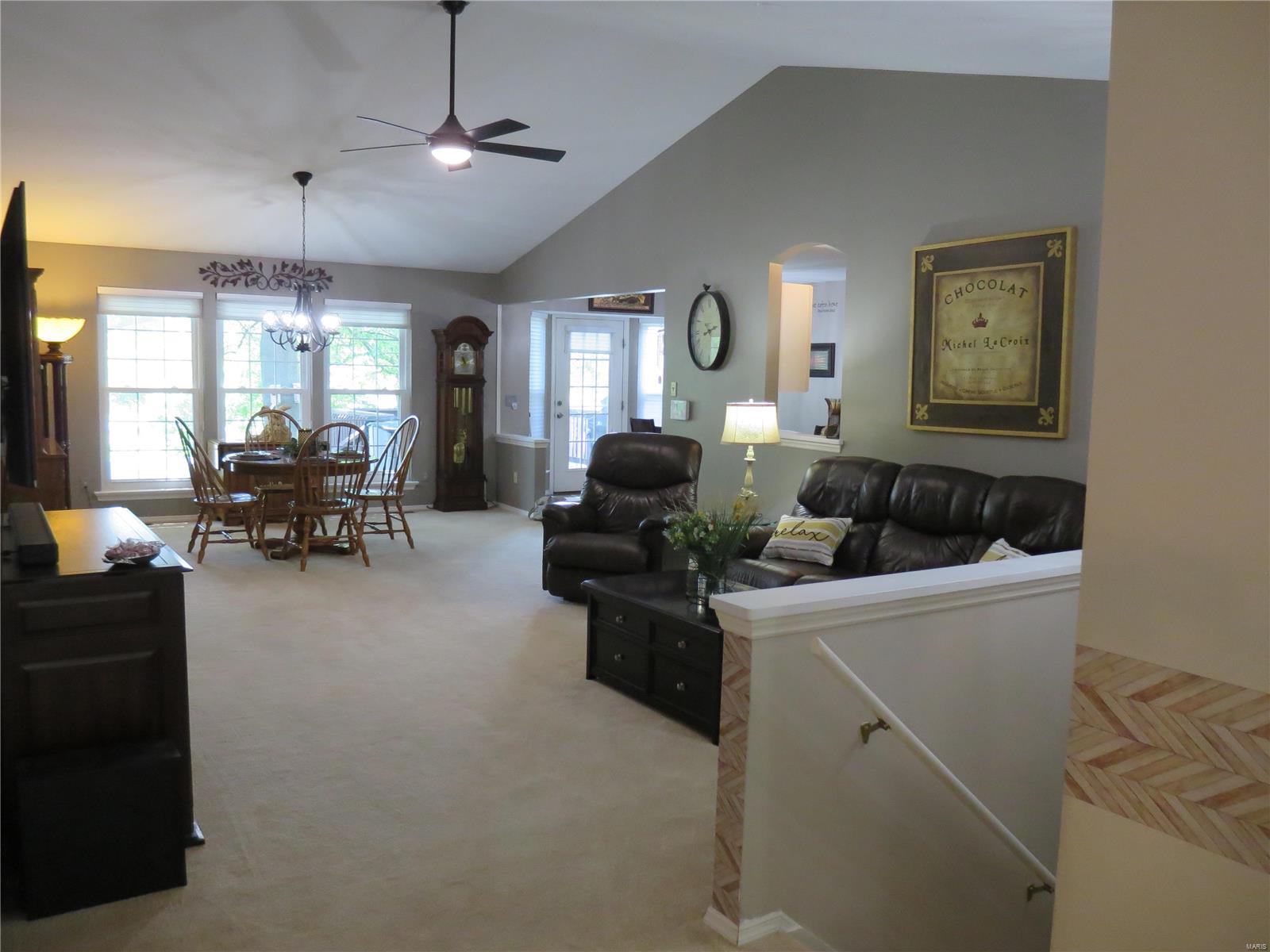 640 Lind Road St. Louis, MO 63125 - Photo 7 of 33 Gallery Image 7