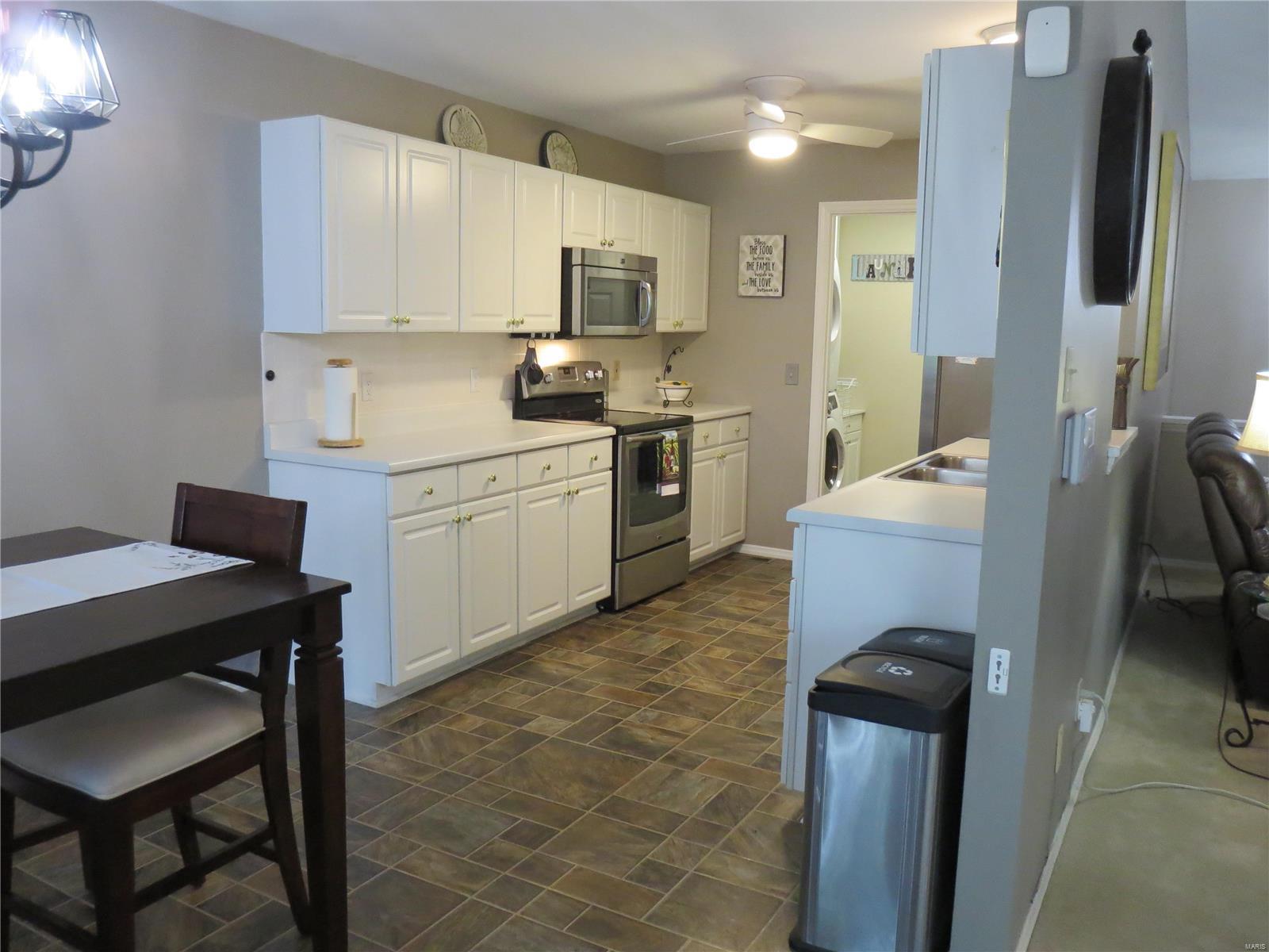 640 Lind Road St. Louis, MO 63125 - Photo 8 of 33 Gallery Image 8