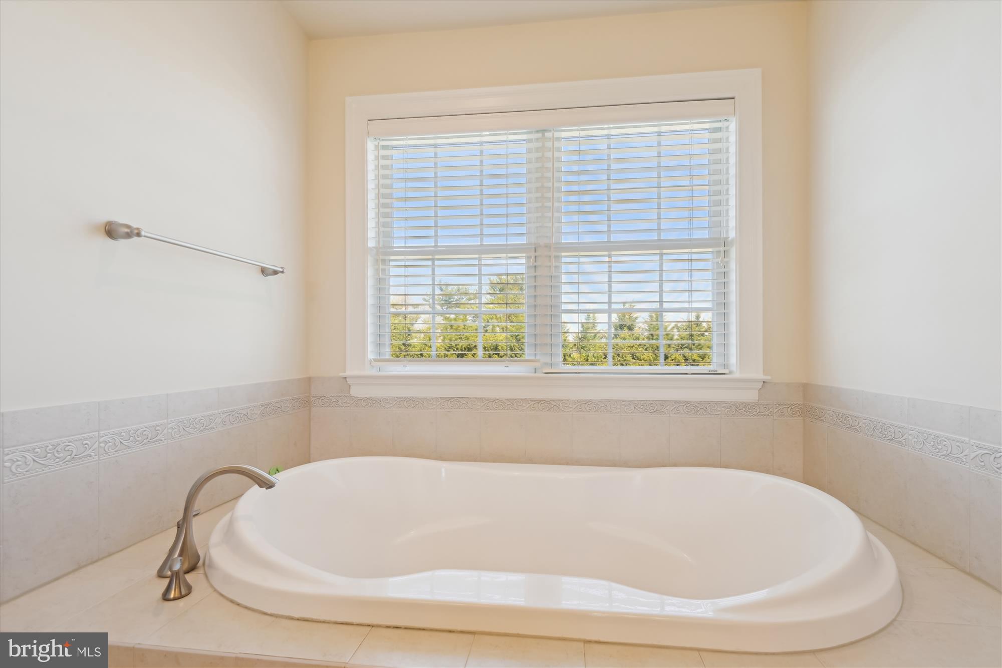 1280 Cambria Road Westminster, MD 21157 - Photo 42 of 67 Primary Bath