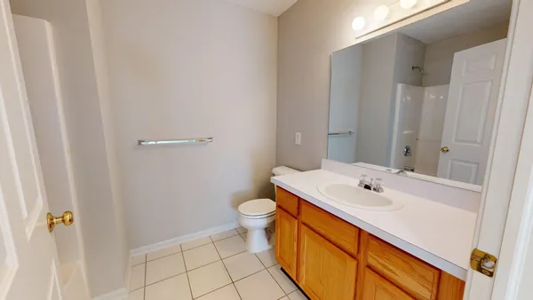 $325,000 | 2678 South Knightsbridge Circle, Ann Arbor, MI 48105