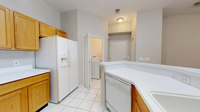 $335,000 | 2678 South Knightsbridge Circle, Ann Arbor, MI 48105