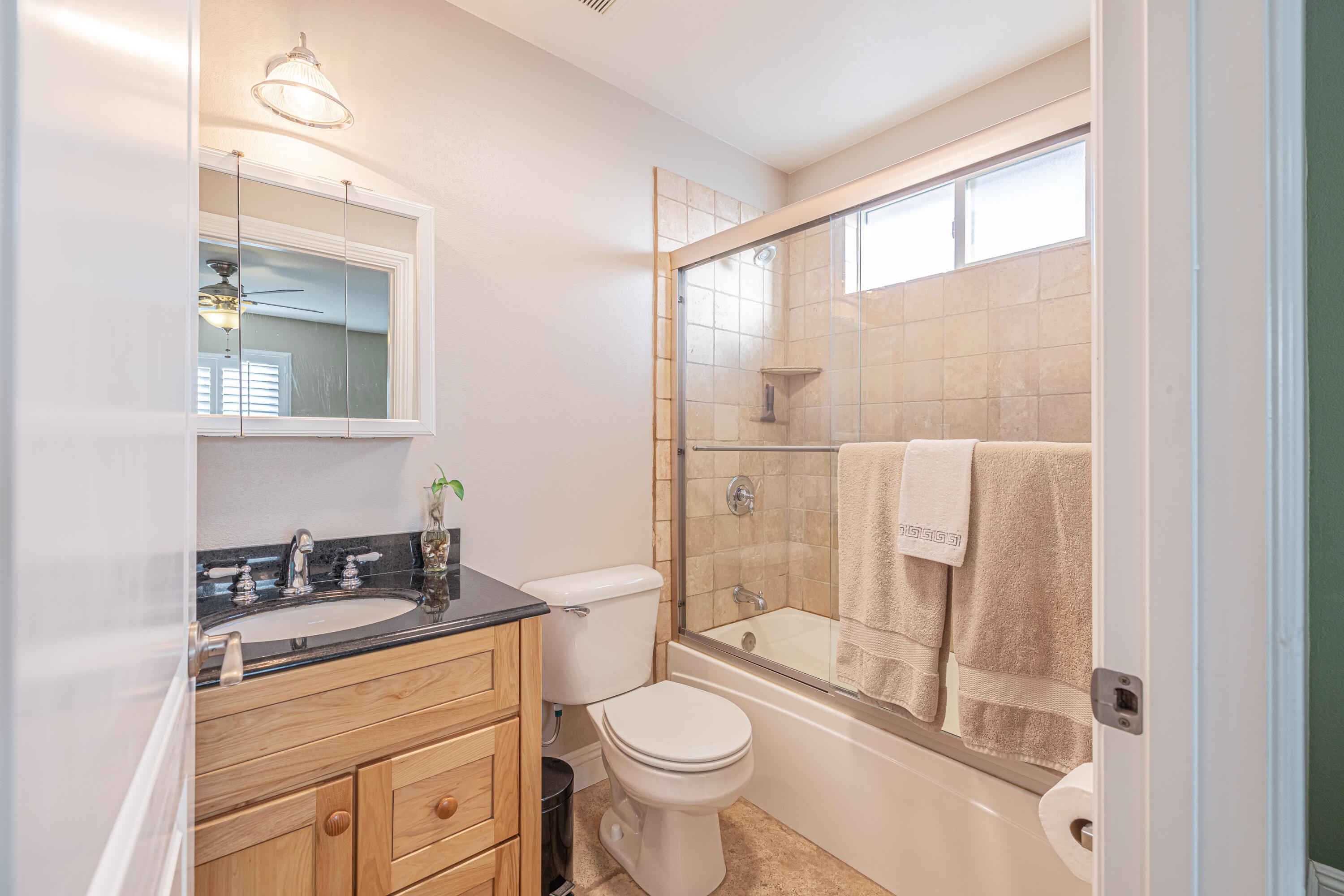 36721 3rd Street West Palmdale, CA 93551 - Photo 21 of 36 Bathroom 2