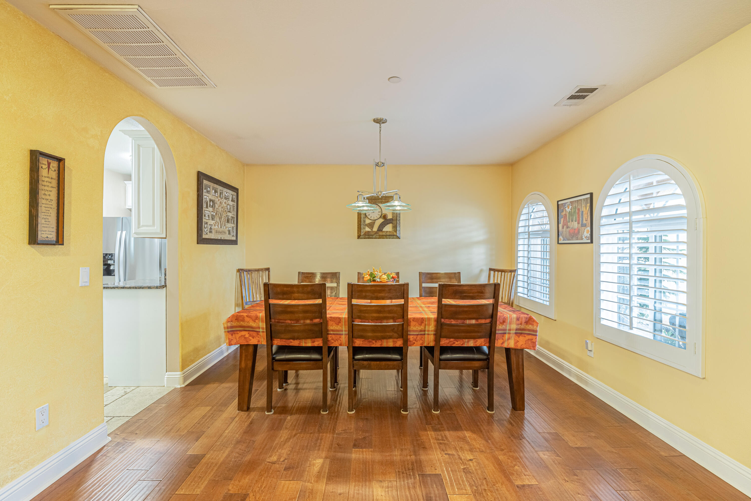 36721 3rd Street West Palmdale, CA 93551 - Photo 4 of 36 Formal dining room