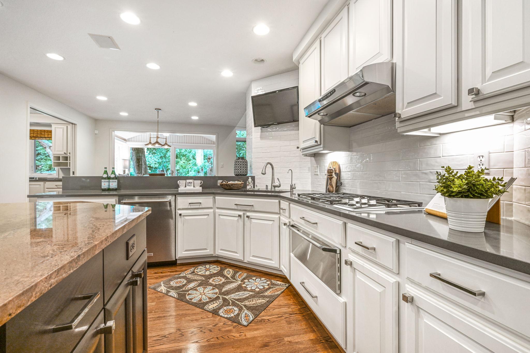 4541 Meadow Road Edina, MN 55424 - Photo 13 of 62 Gallery Image 13