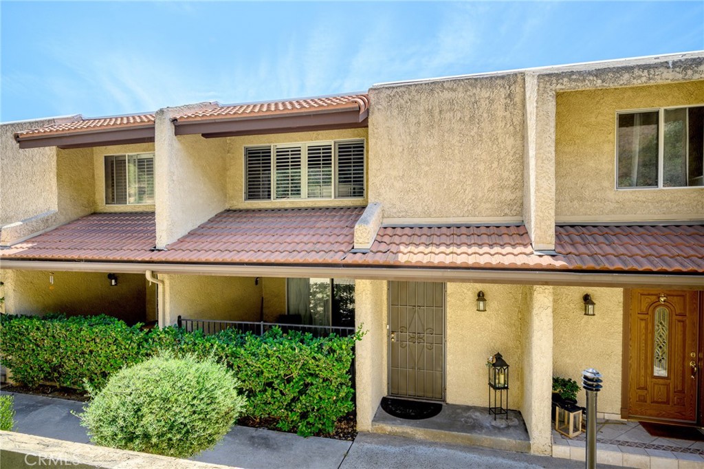 9759 Vía Roma Burbank, CA 91504 - Photo 28 of 45 Gallery Image 28