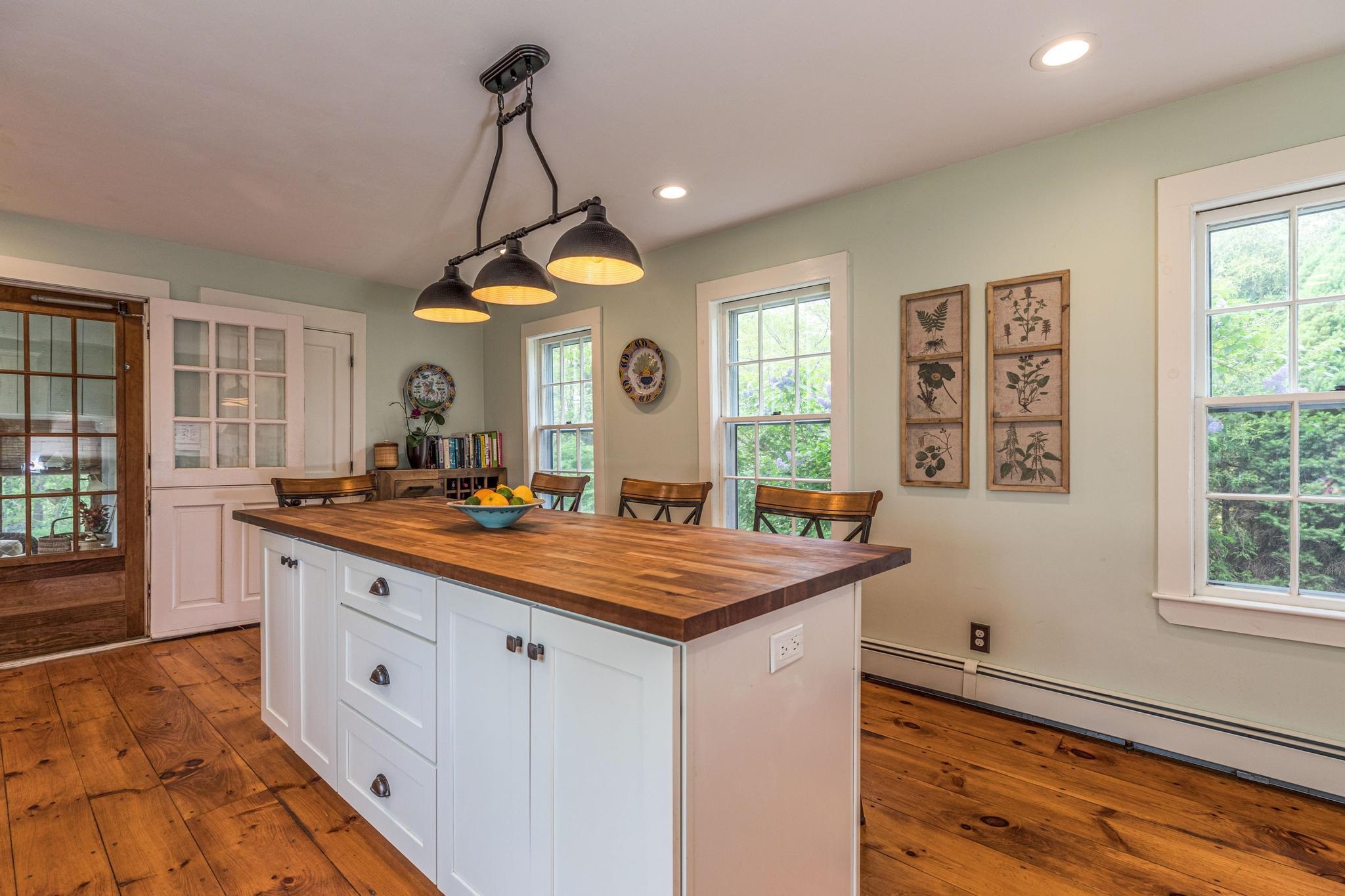 26 Lamprey Road Kensington, NH 03844 - Photo 6 of 40 Gallery Image 6