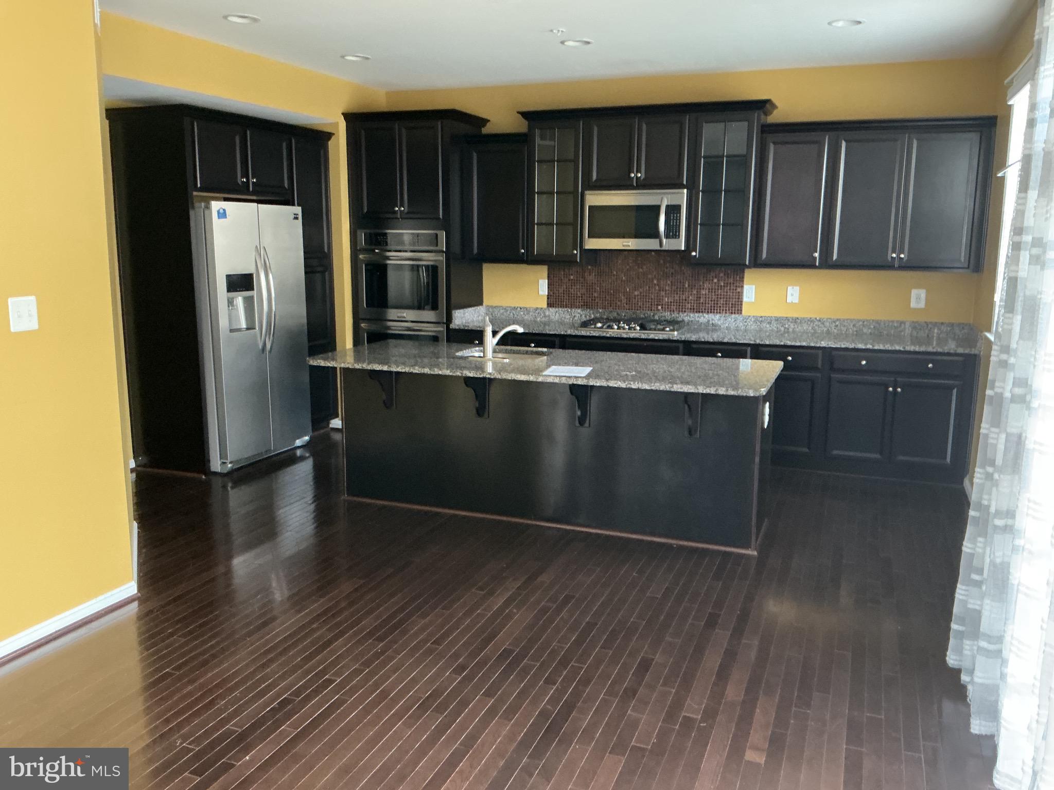 2606 St Nicholas Way Lanham, MD 20706 - Photo 2 of 39 Updated kitchen, home built in 2015