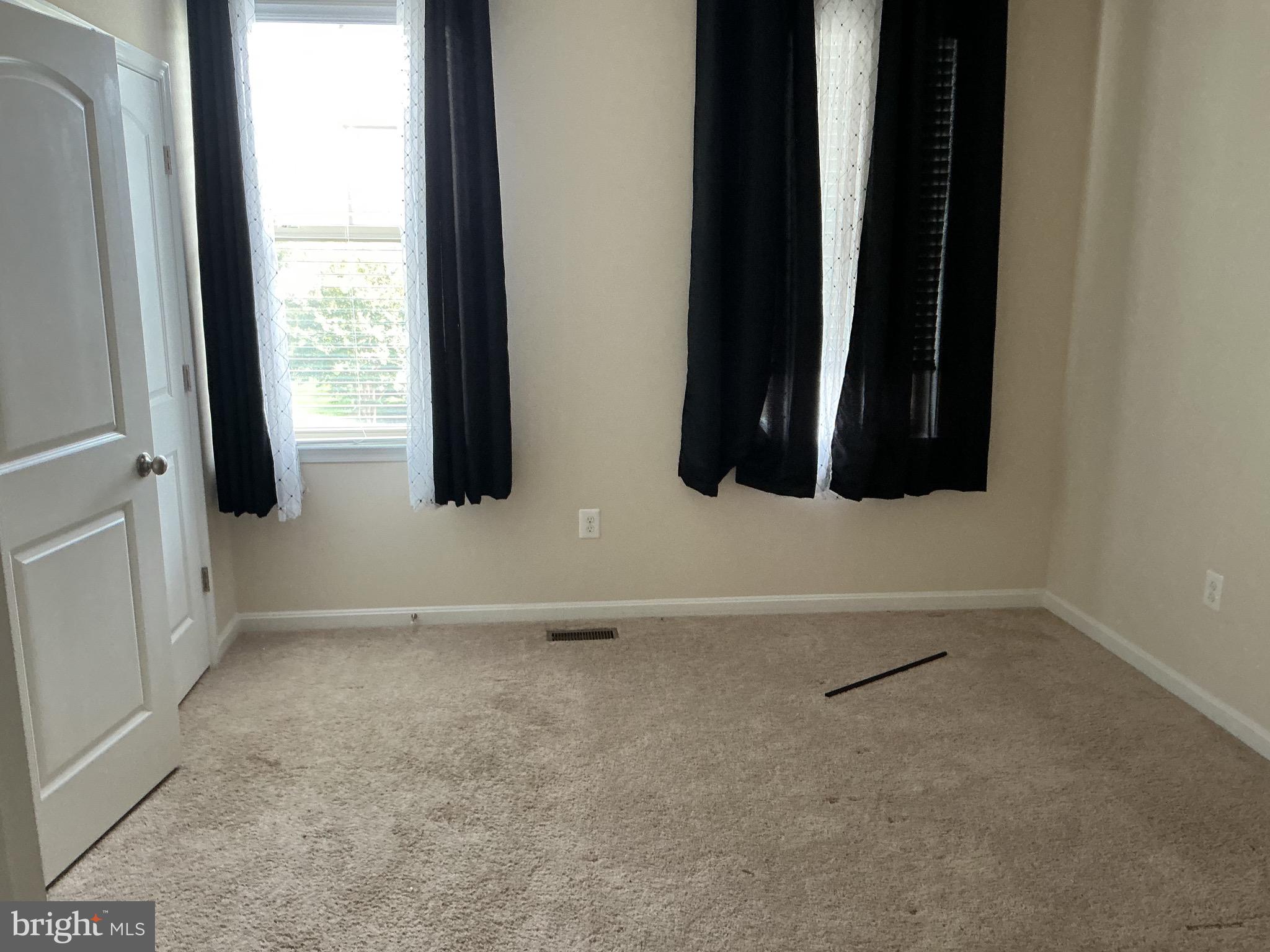 2606 St Nicholas Way Lanham, MD 20706 - Photo 25 of 39 Bedroom 3