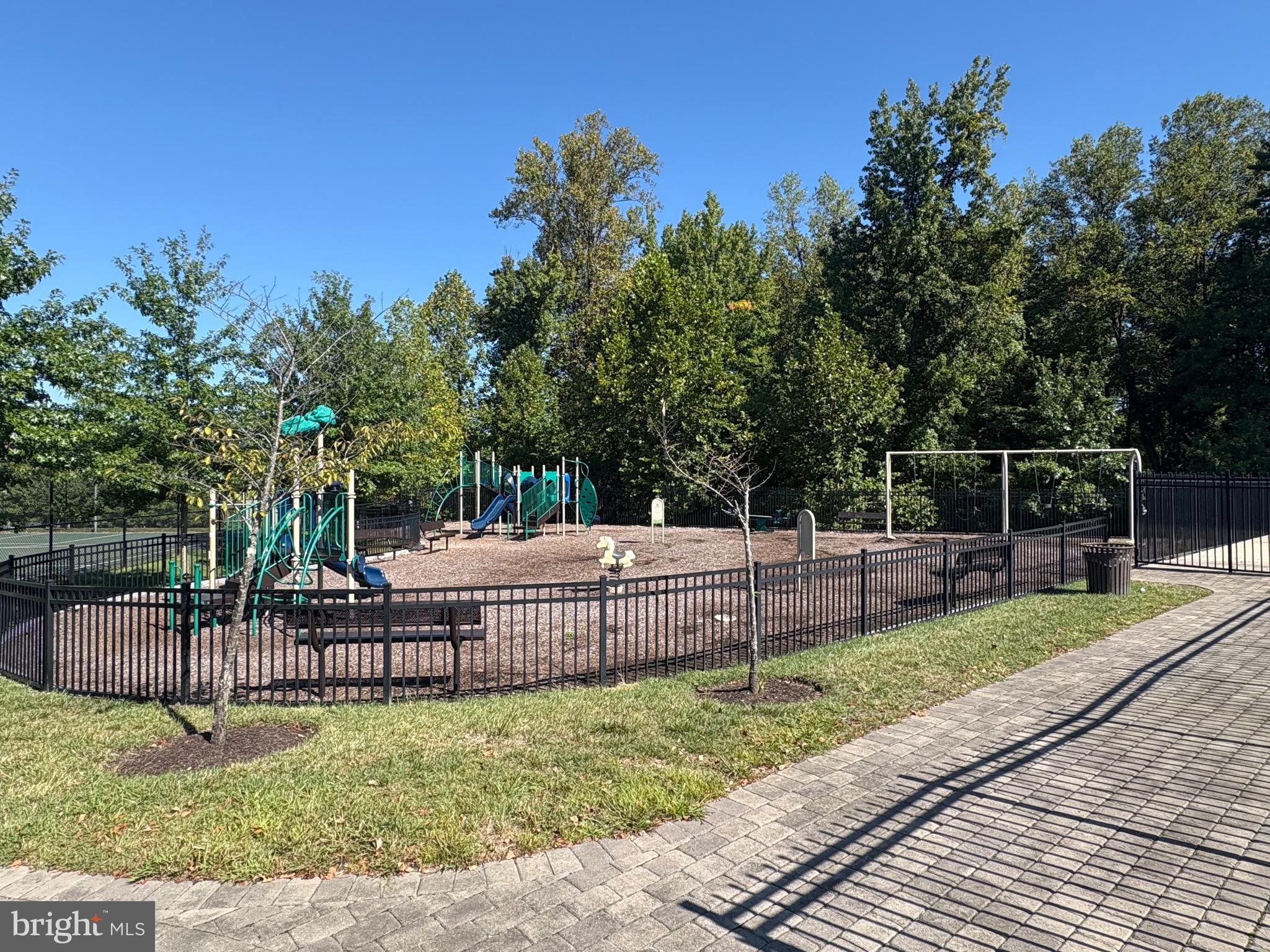 2606 St Nicholas Way Lanham, MD 20706 - Photo 37 of 39 Kids play area