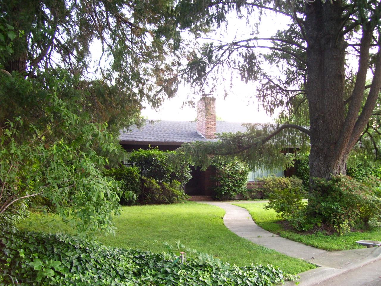 3300 Riverside Drive Anderson, CA 96007 - Photo 1 of 2 Front Yard