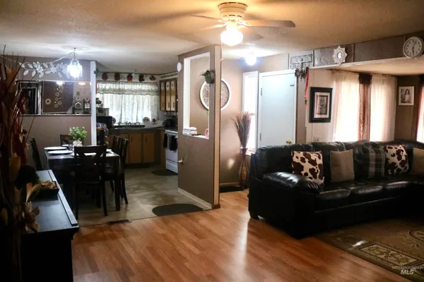 $74,900 | 1410 West Flamingo Avenue, Unit 52, Nampa, ID 83651
