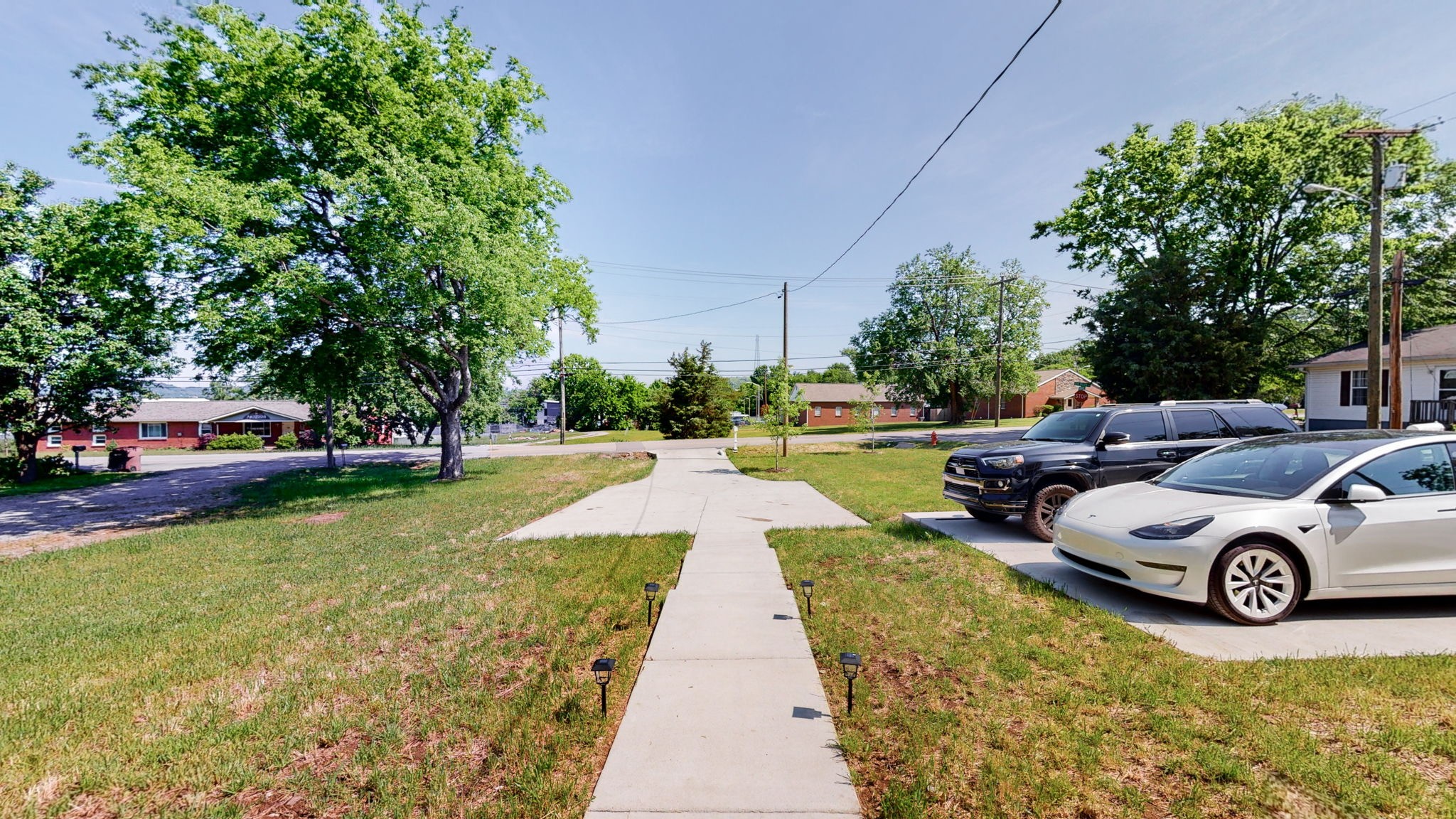 128 Ben Allen Road Nashville, TN 37207 - Photo 38 of 51 a view of a yard with cars