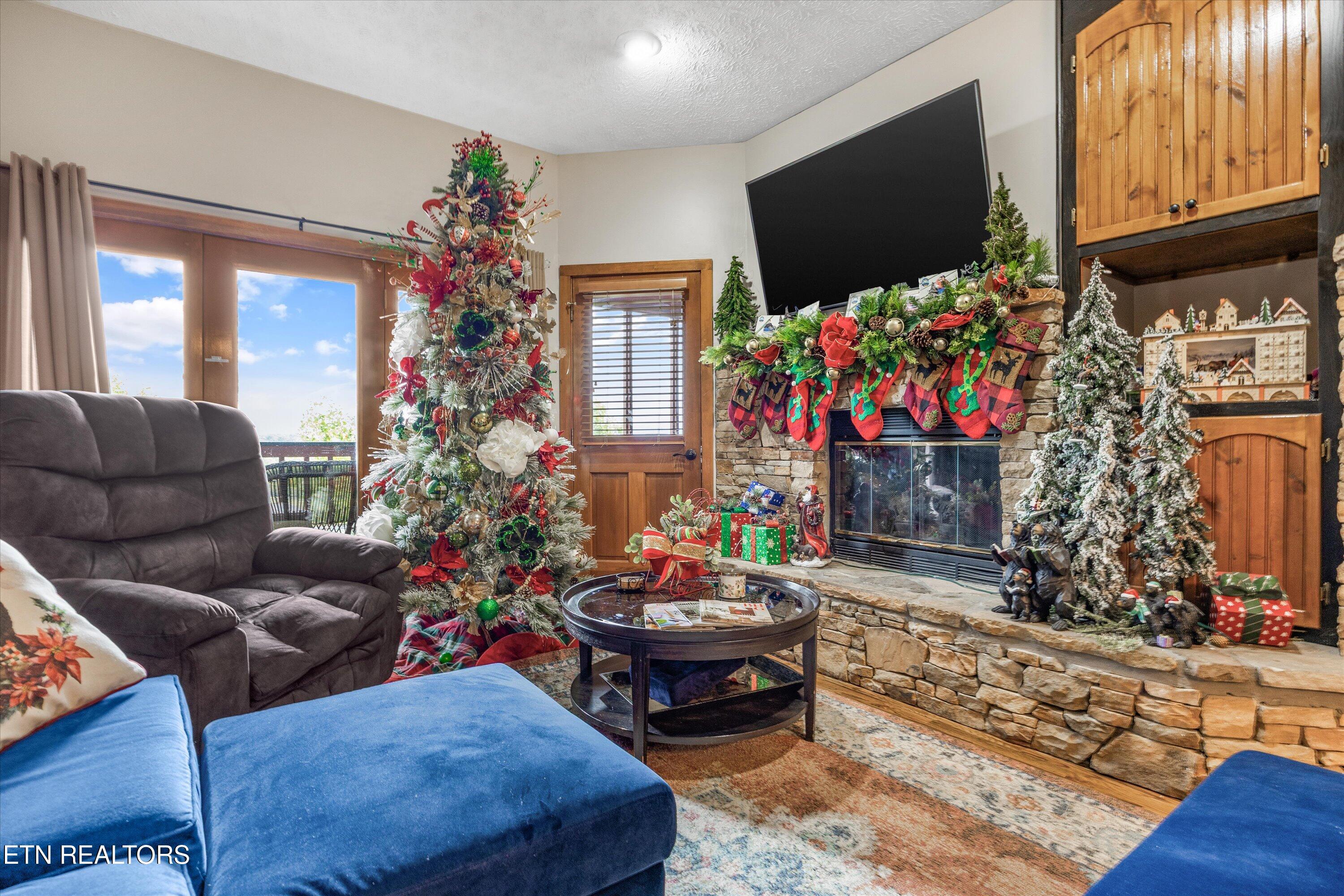 2044 Hickory Ridge Way, Unit 3334 Sevierville, TN 37862 - Photo 8 of 39 08-2044 Hickory Ridge Unit 333420