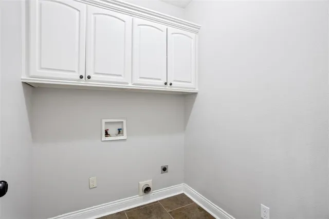 $355,000 | 2319 Gracie Drive, Lake Charles, LA 70611