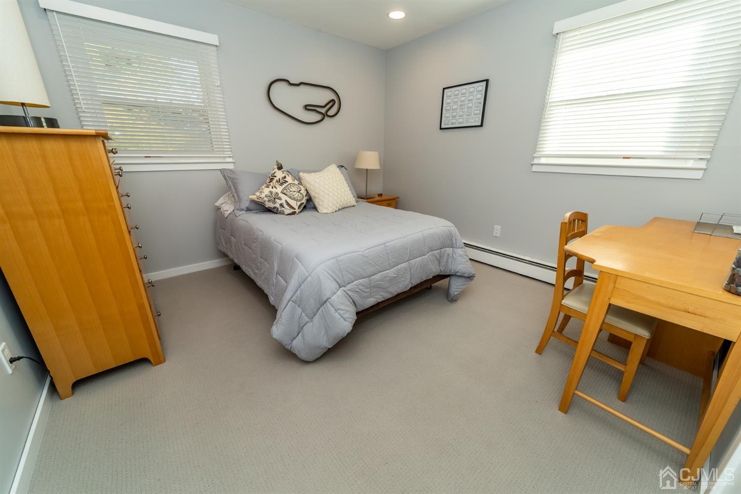 285 Dukes Road Rahway, NJ 07065 - Photo 15 of 25 Gallery Image 15