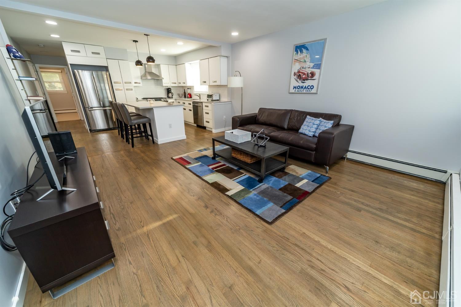 285 Dukes Road Rahway, NJ 07065 - Photo 4 of 25 Gallery Image 4