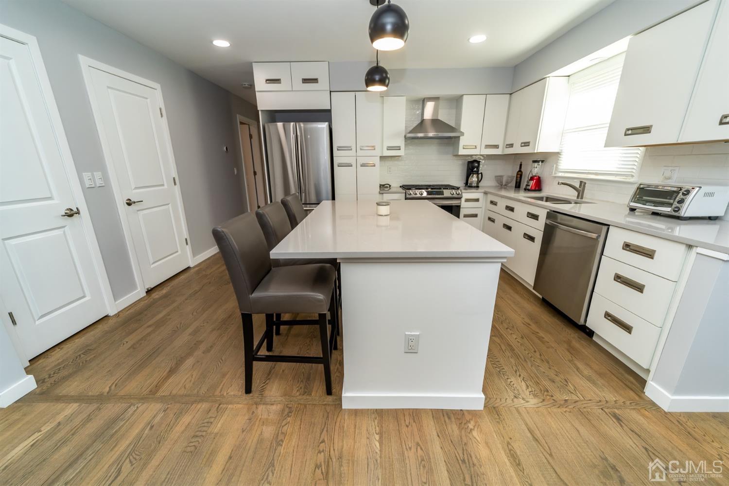 285 Dukes Road Rahway, NJ 07065 - Photo 7 of 25 Gallery Image 7