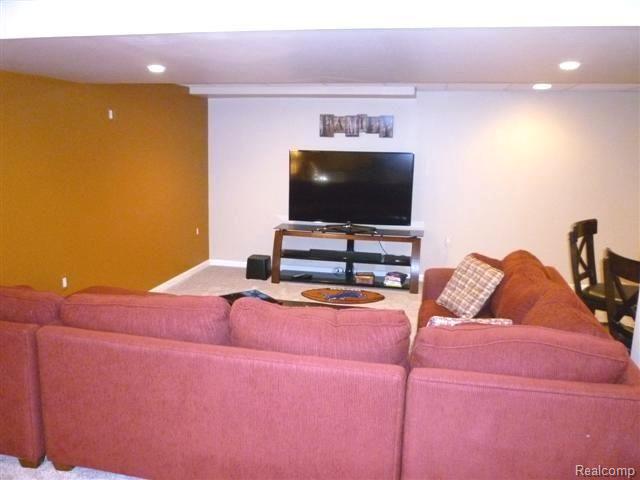 5102 Bradmore Road Warren, MI 48092 - Photo 14 of 19 Gallery Image 14