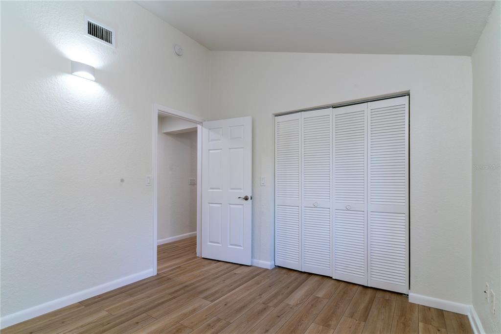 1395 Davis Road Dunedin, FL 34698 - Photo 29 of 32 Gallery Image 29