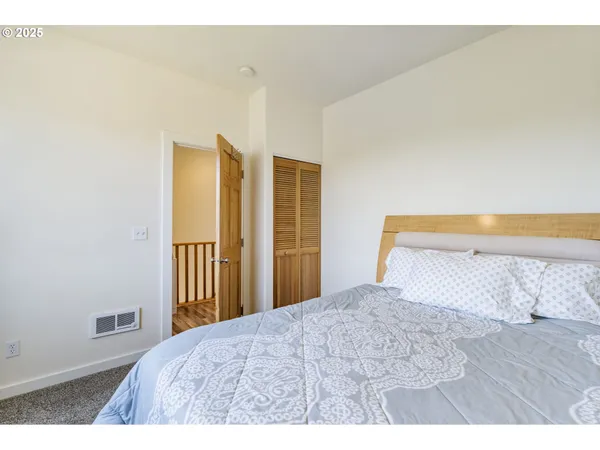 $875,000 | 1105 29th Street, Hood River, OR 97031