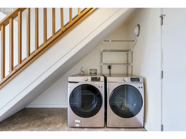 $875,000 | 1105 29th Street, Hood River, OR 97031