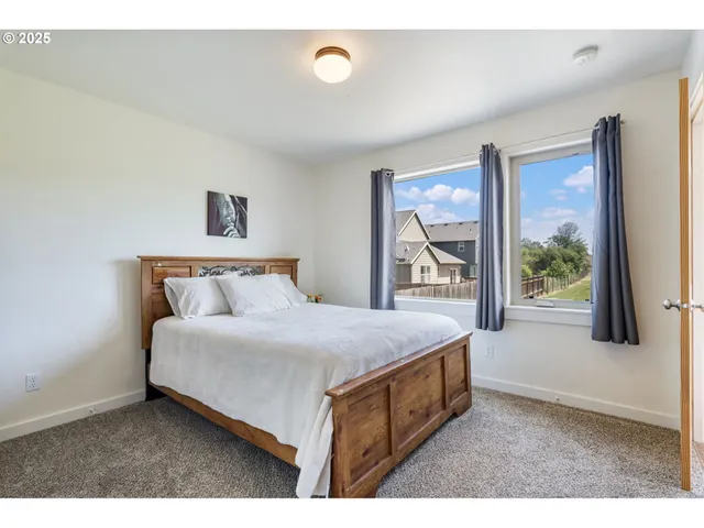 $999,000 | 1105 29th Street, Hood River, OR 97031