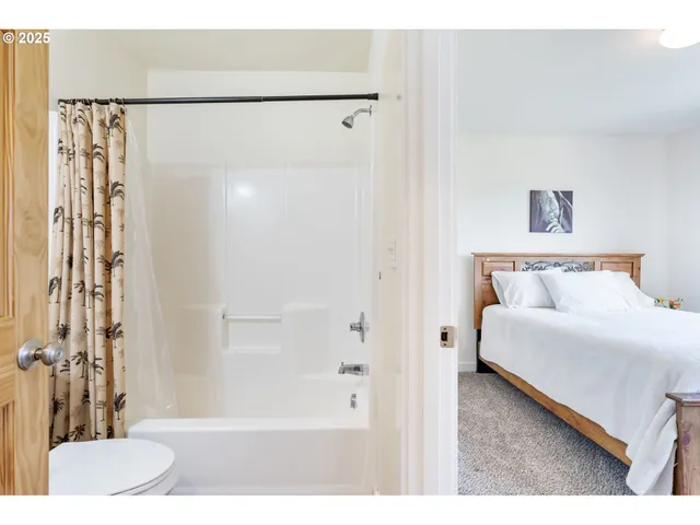 $999,000 | 1105 29th Street, Hood River, OR 97031