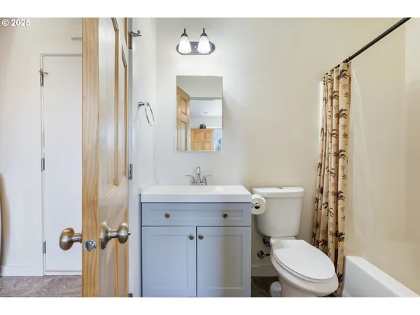 $875,000 | 1105 29th Street, Hood River, OR 97031