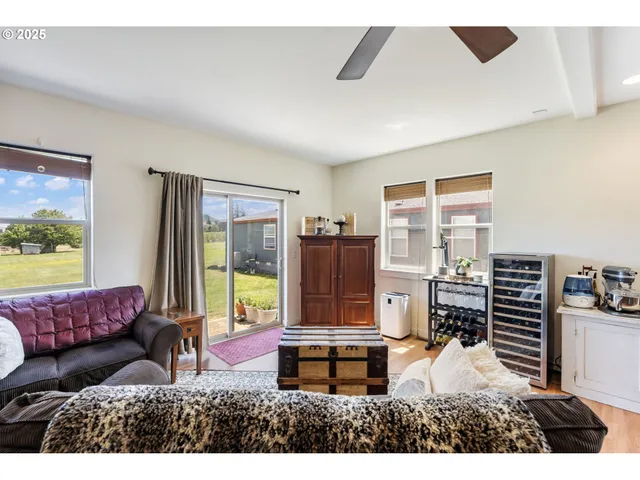 $999,000 | 1105 29th Street, Hood River, OR 97031