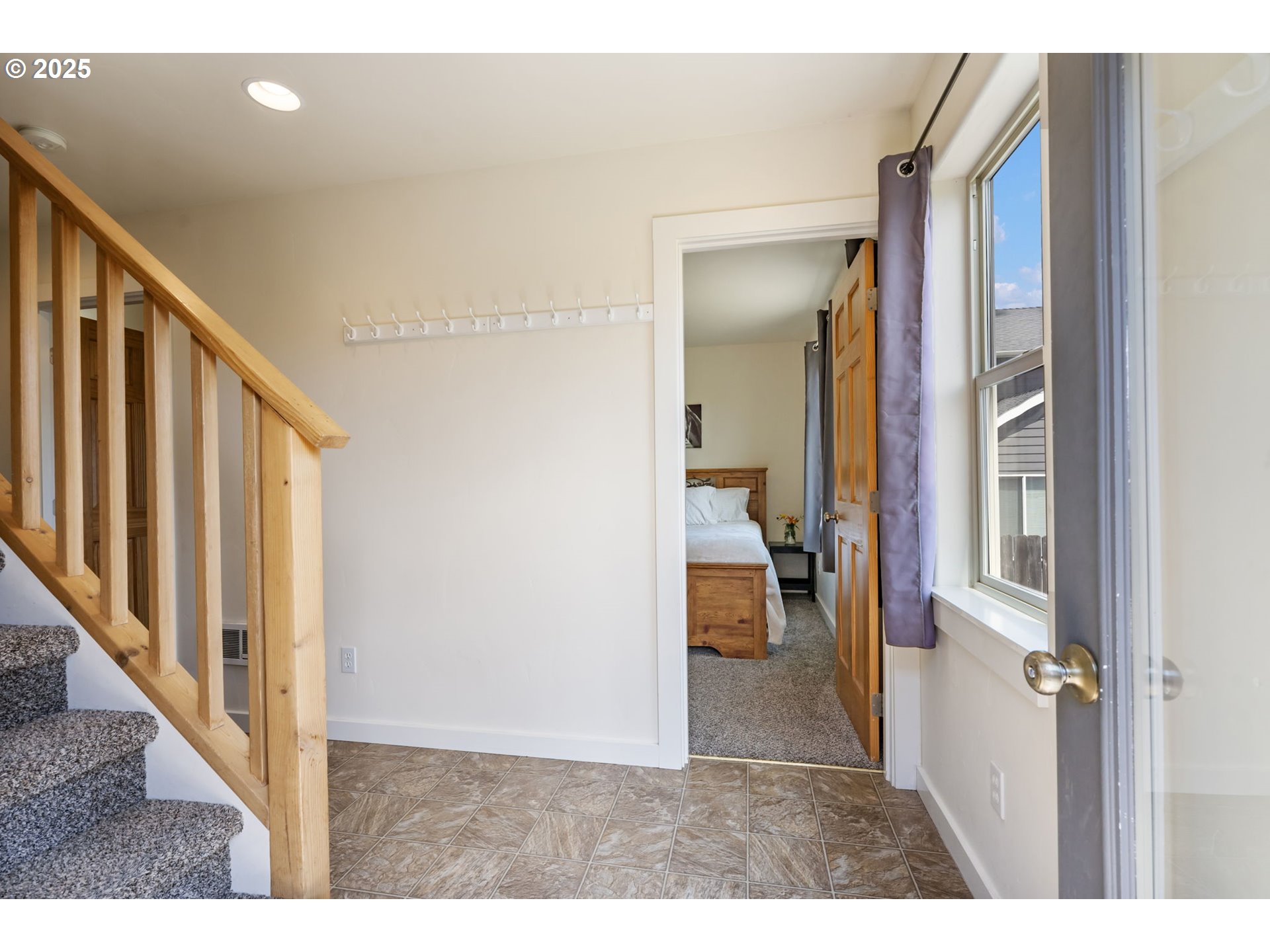 1105 29th Street Hood River, OR 97031 - Photo 3 of 48 Accessory Dwelling Unit