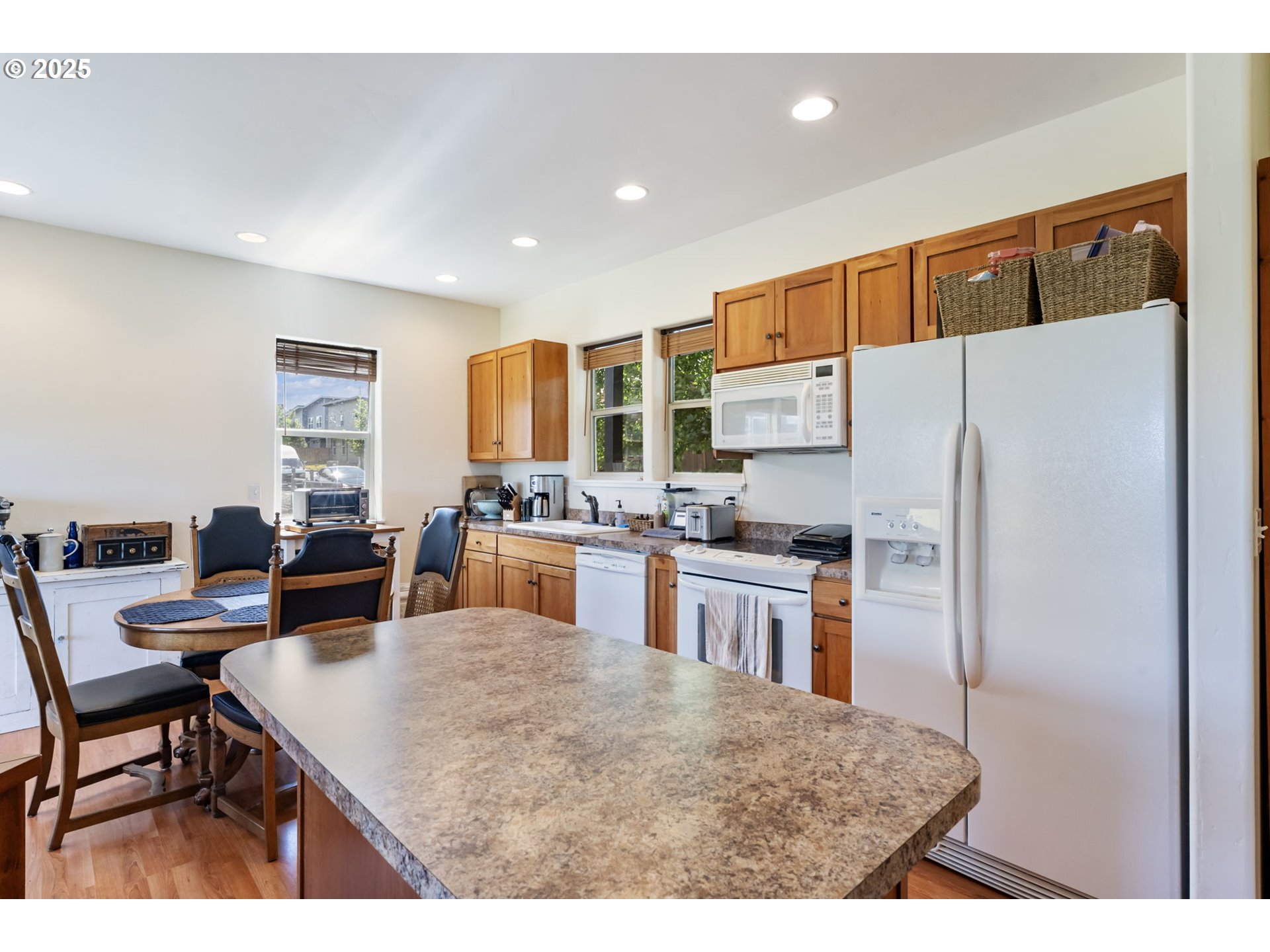 1105 29th Street Hood River, OR 97031 - Photo 31 of 48 Kitchen