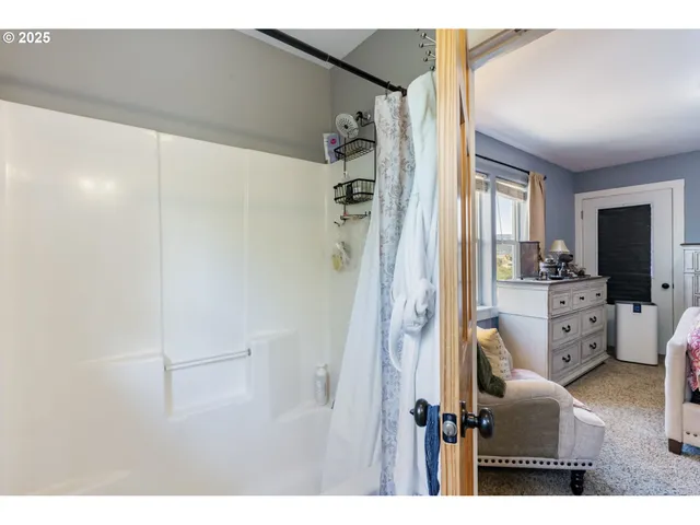 $999,000 | 1105 29th Street, Hood River, OR 97031