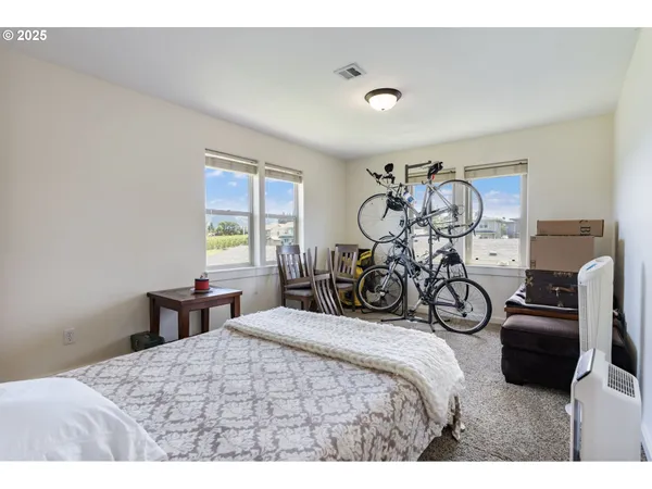 $875,000 | 1105 29th Street, Hood River, OR 97031