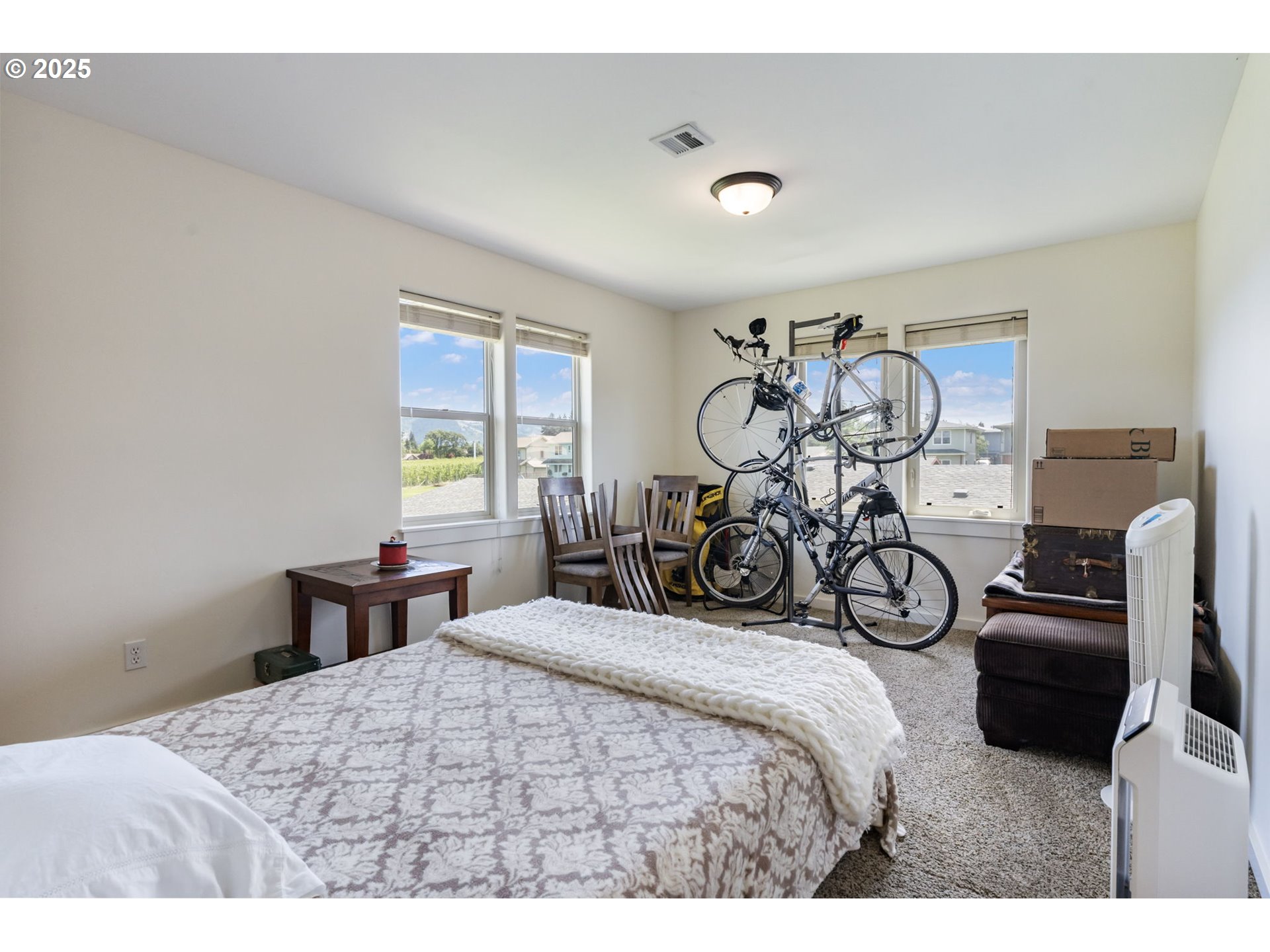 1105 29th Street Hood River, OR 97031 - Photo 42 of 48 Bedroom