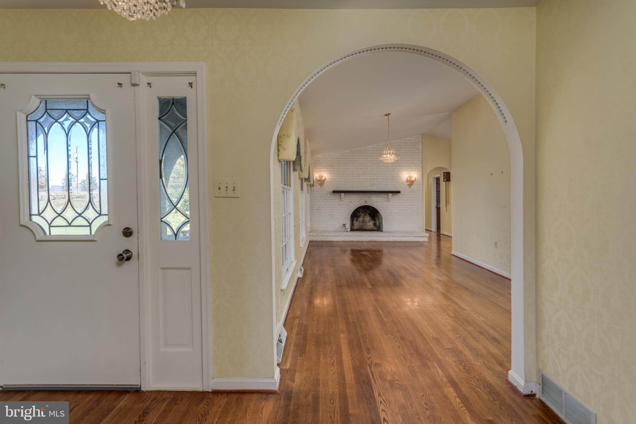 1249 Hites Road Middletown, VA 22645 - Photo 4 of 26 Gallery Image 4