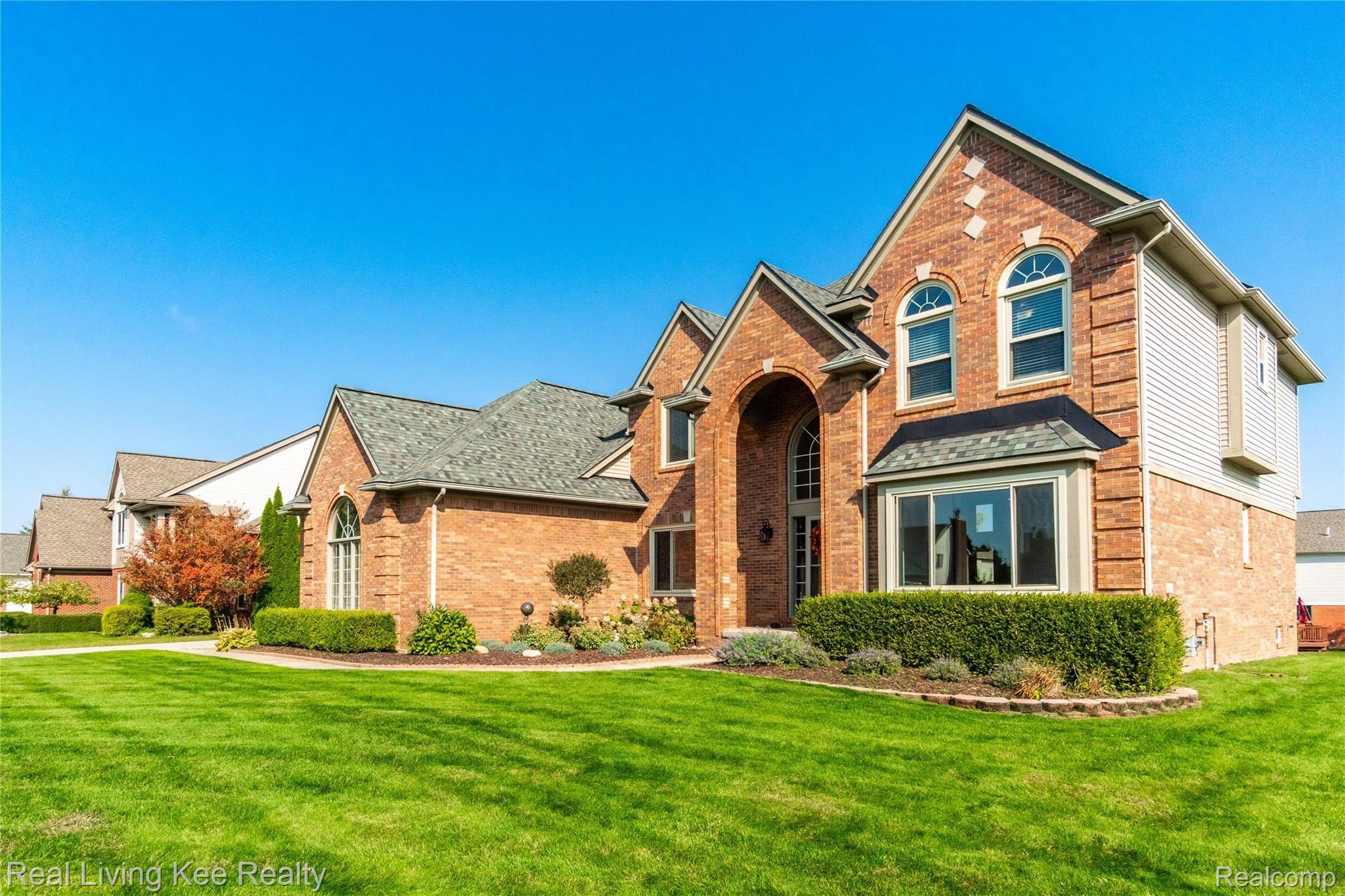 3975 May Center Road Lake Orion, MI 48360 - Photo 2 of 48 Great location in Lake Orion!