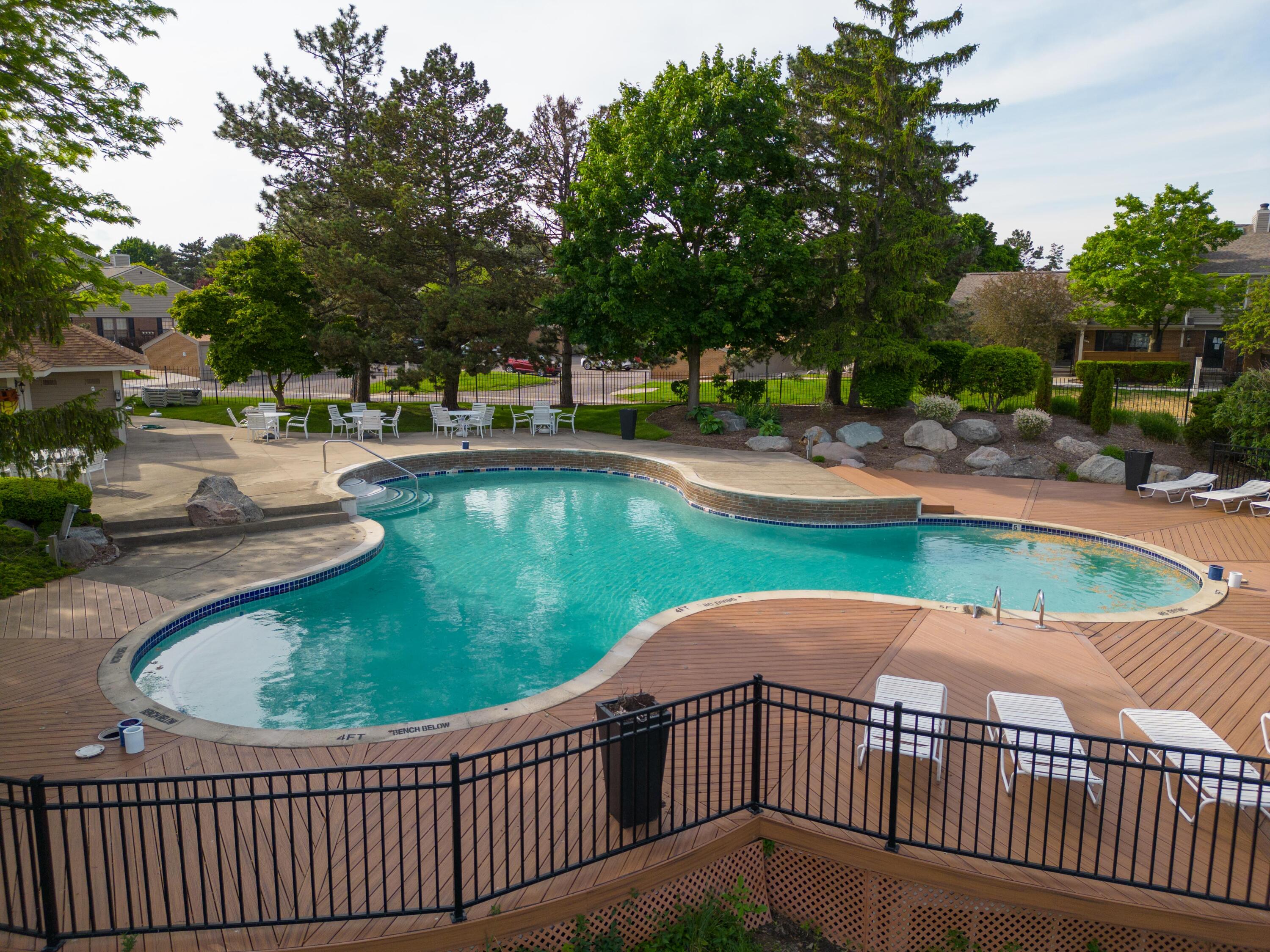 22381 Peach Tree, Unit 97 Novi, MI 48375 - Photo 32 of 37 DJI_0786