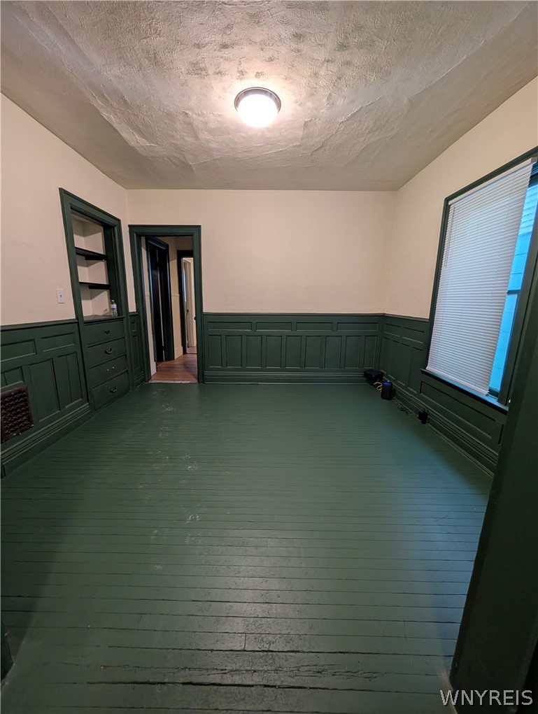 67 Barton Street Buffalo, NY 14213 - Photo 9 of 23