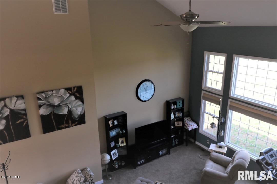 280 Sycamore Road Carbondale, IL 62901 - Photo 5 of 17