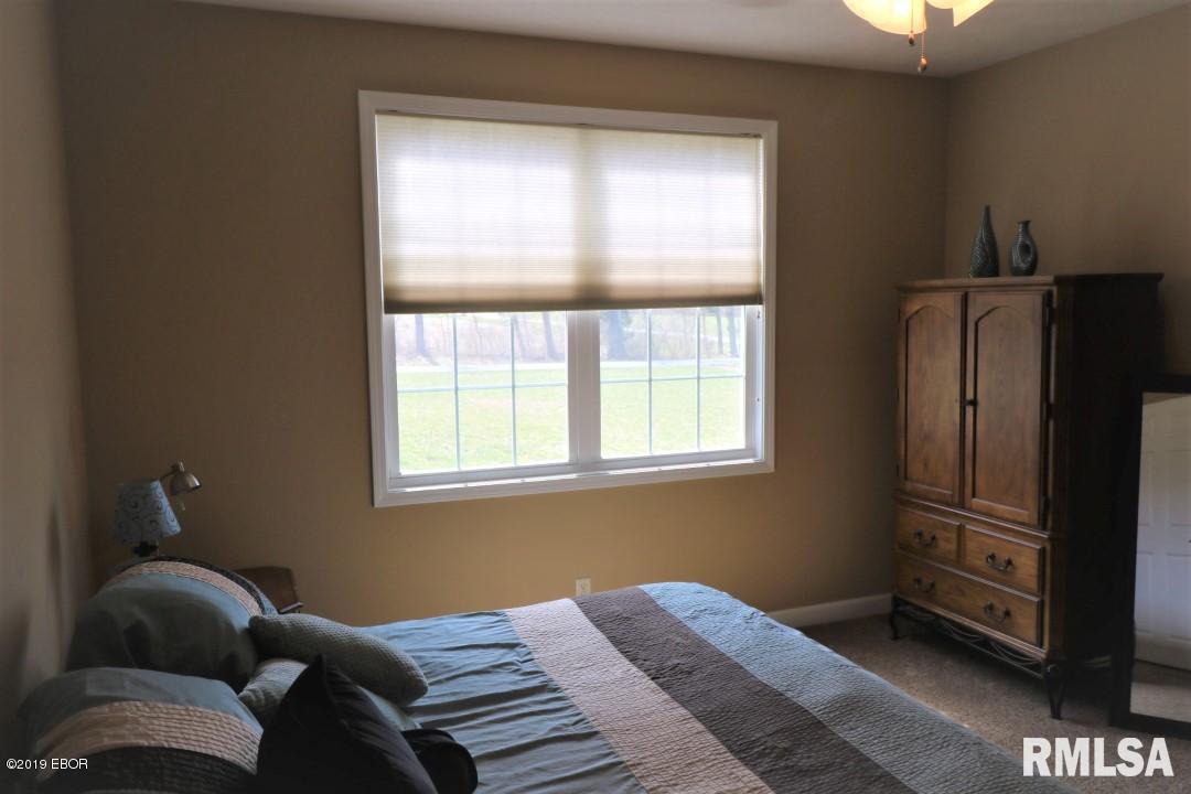 280 Sycamore Road Carbondale, IL 62901 - Photo 9 of 17
